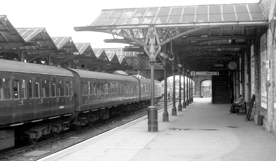 Bedford Railway Station