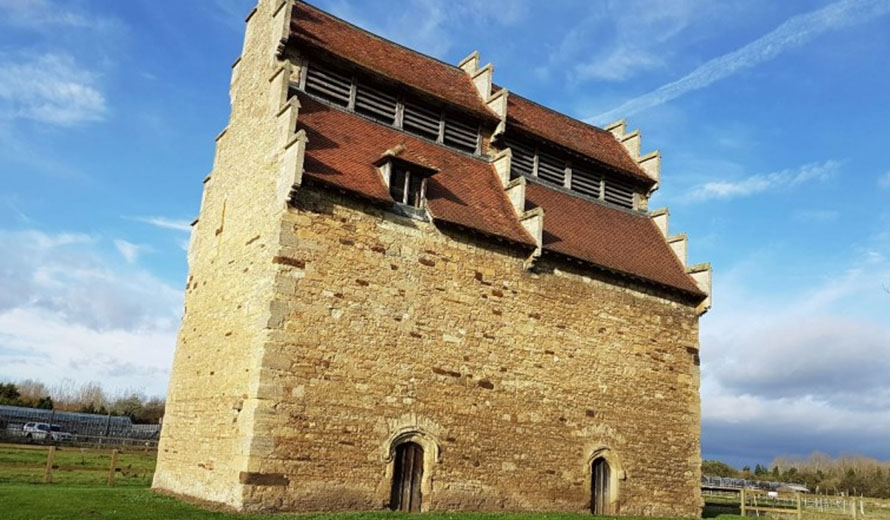 Willington Dovecote and Stables